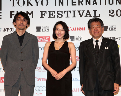 左から吉田大八監督、中谷美紀、椎名保ディレクター・ジェネラル