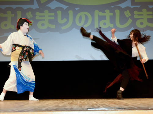 コウメ太夫（左）と武田梨奈（右）