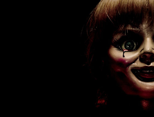 【今週見るならこの映画！】ひな祭りを恐怖におとしいれる人形系ホラー登場、アナベル人形がとにかく怖い！