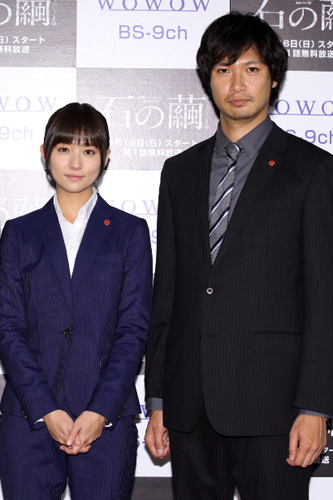 木村文乃（左）と青木崇高（右）