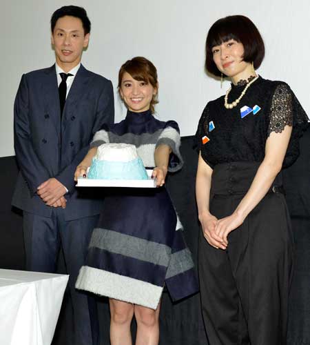 左から大倉孝二、大島優子、タナダユキ監督