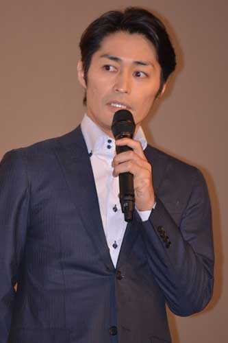 安田顕