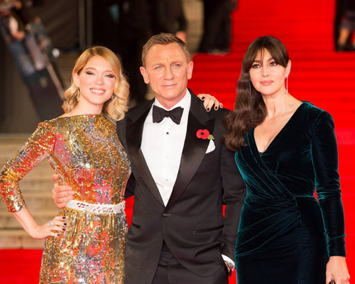 『007』のロンドンプレミアにウィリアム王子とキャサリン妃も登場！