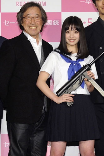 橋本環奈に武田鉄矢が「監督の言ってることなんか全部忘れて」とアドバイス