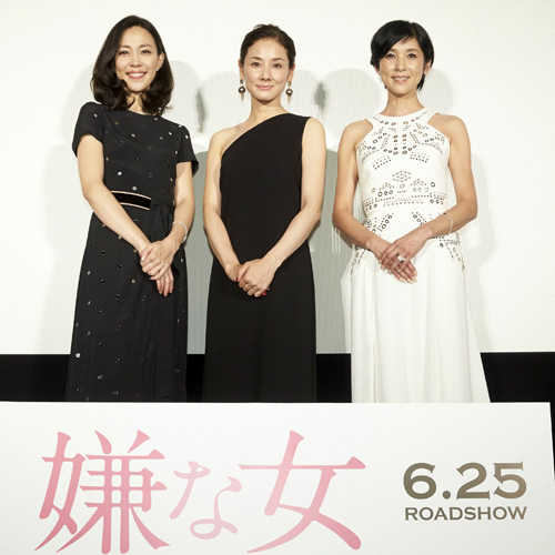 左から木村佳乃、吉田羊、黒木瞳