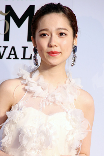 石原さとみ 世界で最も美しい顔100人 で日本人トップの6位に ムビコレ 映画 エンタメ情報サイト