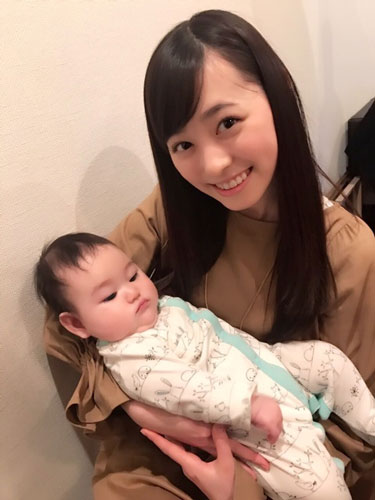 福原遥が赤ちゃんを抱っこ写真を公開。ファンの反応は？
