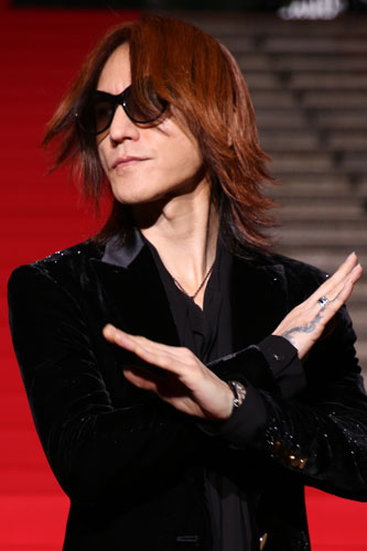 SUGIZO