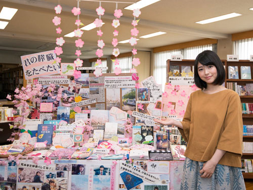 浜辺美波。福井県立鯖江高等学校にて