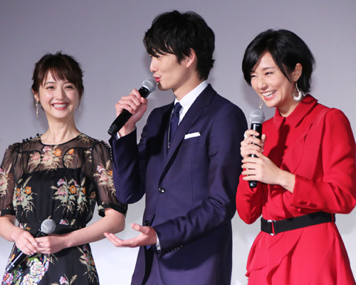 左から佐々木希、岡田将生、木村文乃