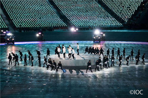 EXO、平昌冬季オリンピック閉幕式でのパフォーマンス