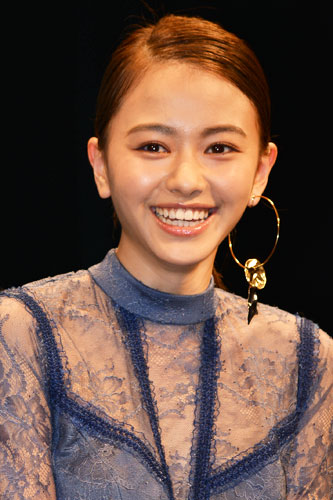 山本舞香