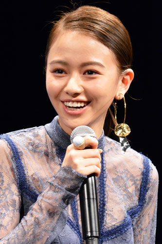 山本舞香