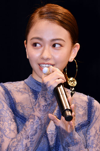 山本舞香