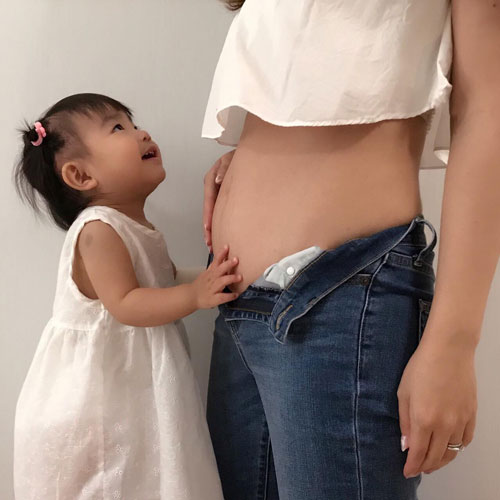 元SDN48の河内麻沙美、第2子妊娠をお腹の大きくなり始めた写真とともに報告