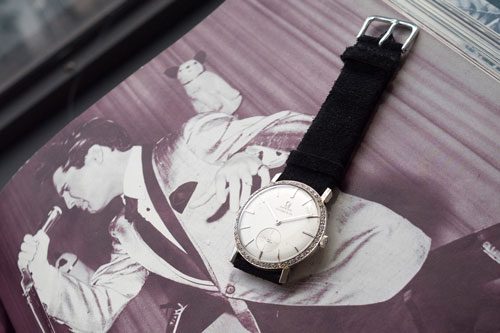 エルヴィス・プレスリーのオメガの時計、過去最高の1.6億円で落札