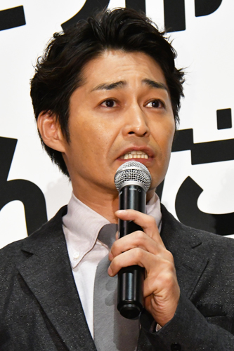 安田顕