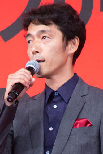 佐藤信介監督