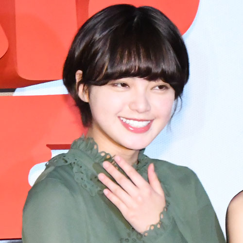 平手友梨奈、ベテラン役者2人に飛び蹴り炸裂も「もっと高く飛べるのに」と不満気