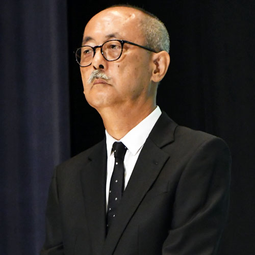 生野慈朗監督