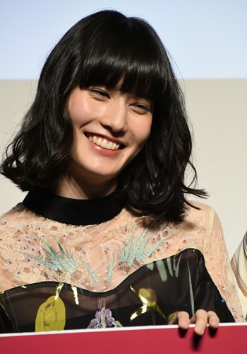 橋本愛、フジファブリックの主題歌を「泣かない方が難しい」と絶賛