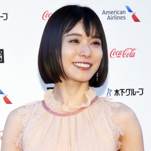 松岡茉優