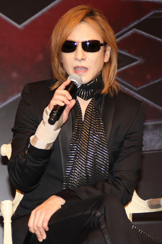 YOSHIKI