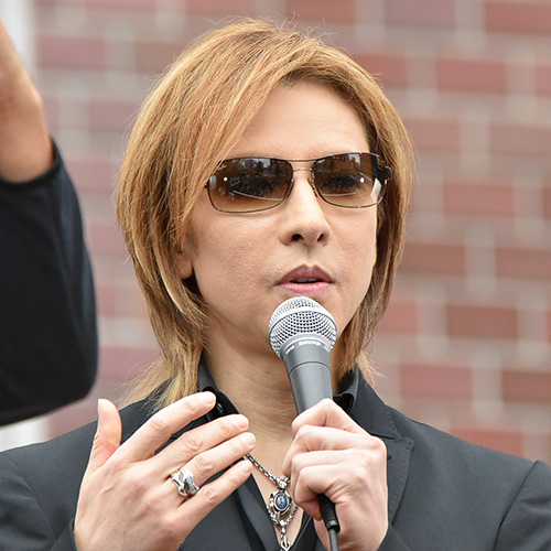 YOSHIKI