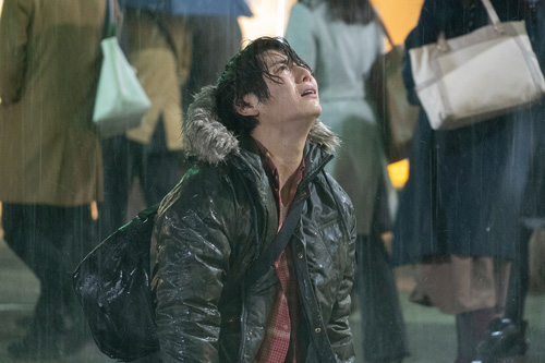 山田涼介「俳優人生で最も過酷だった」雨中の号泣映像到着！