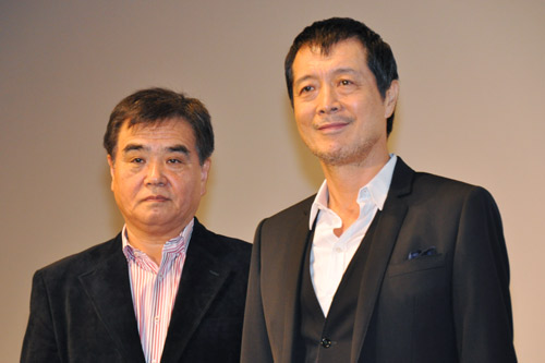 矢沢永吉（右）と増田久雄監督（左）