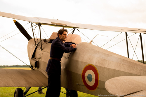 ロマン・ガリ自伝映画『母との約束、250通の手紙』壮絶な空中戦も注目！