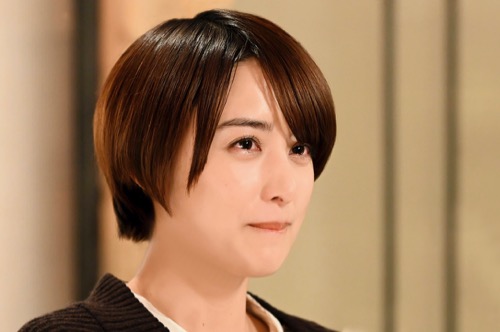 山本美月
(C)読売テレビ