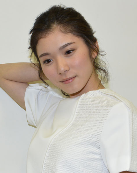 松岡茉優