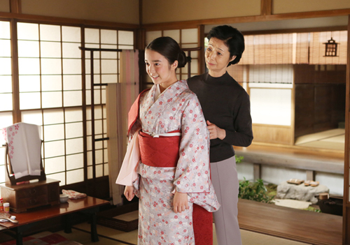 『舞妓はレディ』より
(C) 2014 フジテレビジョン 東宝 関西テレビ放送 電通 京都新聞 KBS京都 アルタミラピクチャーズ