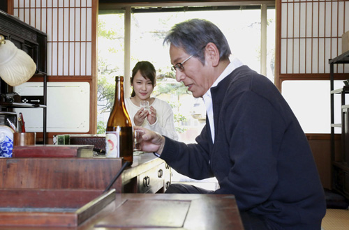 本作が遺作となった大杉漣は乃神酒造の蔵元を演じた／『恋のしずく』
(C)2018「恋のしずく」製作委員会