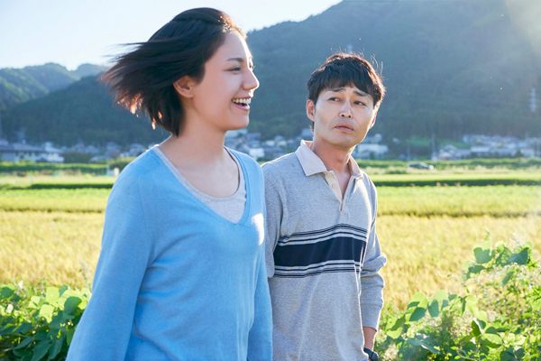 『母を亡くした時、僕は遺骨を食べたいと思った。』
(C)2019「母を亡くした時、僕は遺骨を食べたいと思った。」製作委員会