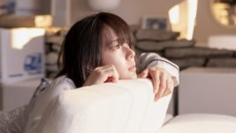 スターとの恋に揺れる女性を通して描かれる、孤独、繋がり