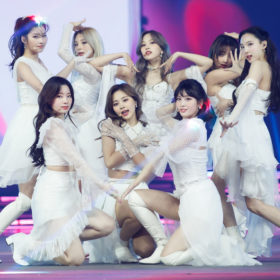 K-POP話題の中心は2020年もやっぱりTWICE！ 『SIXTEEN』出身者が活躍