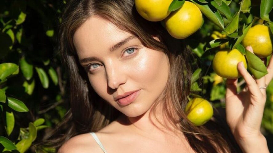 体の中から美しく！ ミランダ・カーは3種のヘルシードリンクを愛飲