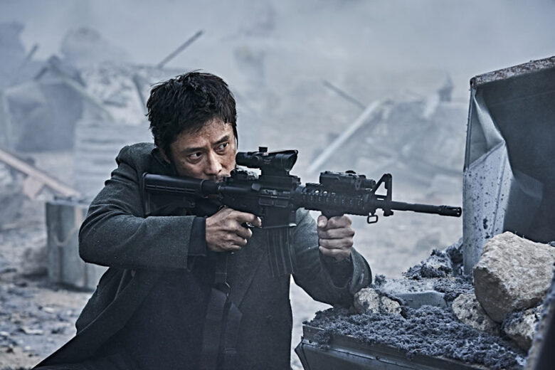 8月27日より全国で公開『白頭山大噴火』に出演するイ・ビョンホン （C）2019 CJ ENM CORPORATION, DEXTER STUDIOS & DEXTER PICTURES ALL RIGHTS RESERVE