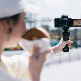 コロナ禍でニーズ高まるVlogカメラ、「キレイに映りたい」高画質＆高音質志向が鮮明に