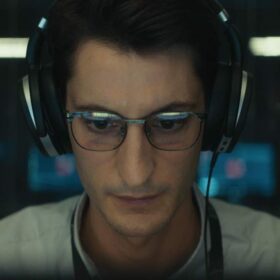 (C)2020 / WY Productions - 24 25 FILMS - STUDIOCANAL - FRANCE 2 CINEMA - PANACHE Productions