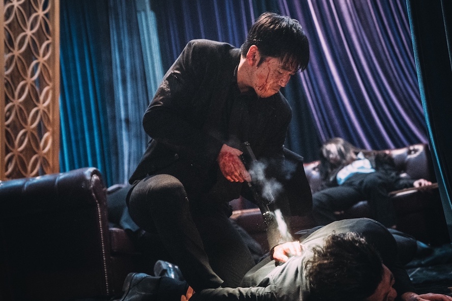 12時間ごとに体が入れ替わる 韓国発エクストリームsfアクション スピリットウォーカー 4月1日公開 ムビコレ 映画 エンタメ情報サイト