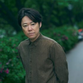 阿部サダヲが“迷惑な男”を熱演！ 『アイ・アム まきもと』22年9月公開