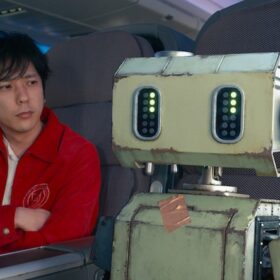 二宮和也がロボットとフライト旅行？ 『ＴＡＮＧ タング』新場面写真