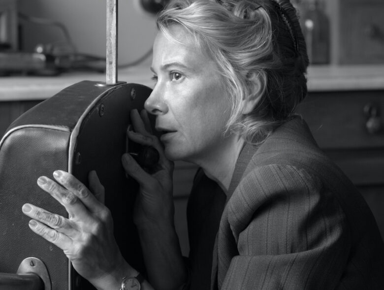 『親愛なる同志たちへ』