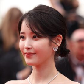 BTSメンバーも沼ハマ!? 国民的歌姫IU、不遇時代を乗り越えて開花した魅力を紹介