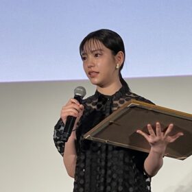 當真あみ、サプライズの修了証書授与に思わず涙…『かがみの孤城』フィナーレイベントで思い語る