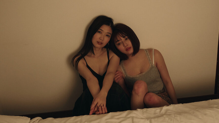 女性同士の「いけない関係」が醸し出すエロティシズムを堪能、谷崎潤一郎の名作小説を映画化