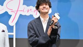 Aぇ! group佐野晶哉、グループを超えて挑戦したいものは「いつか佐藤浩市さんの曲を作曲したい」？